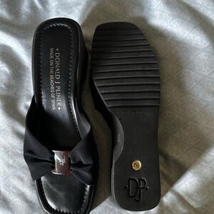 Donald J. Pliner Black Bow Slide Clogs with Metal Accent